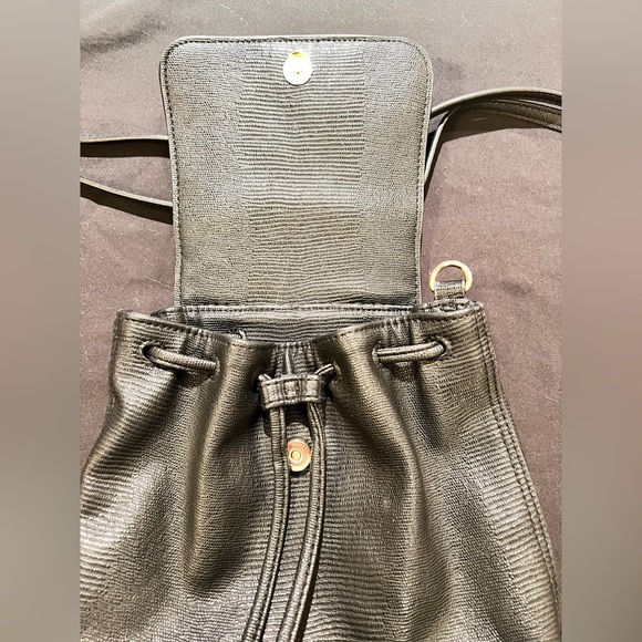 Victoria’s Secret Cinch Black Backpack w/Versatile Straps-Trendy & Small ✨ - Picture 2 of 7